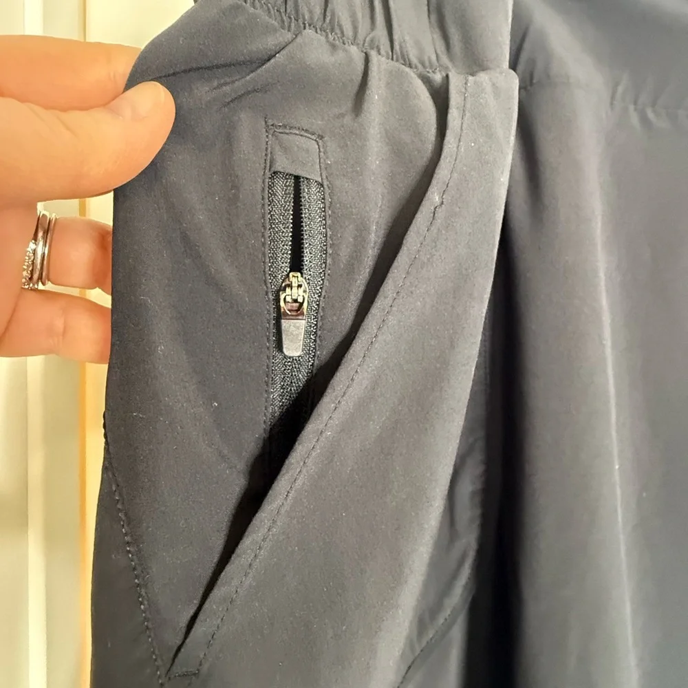 Women’s All in Motion Joggers/ taper pants Bundle Grey, Olive, & Black, 3X - Picture 7 of 15